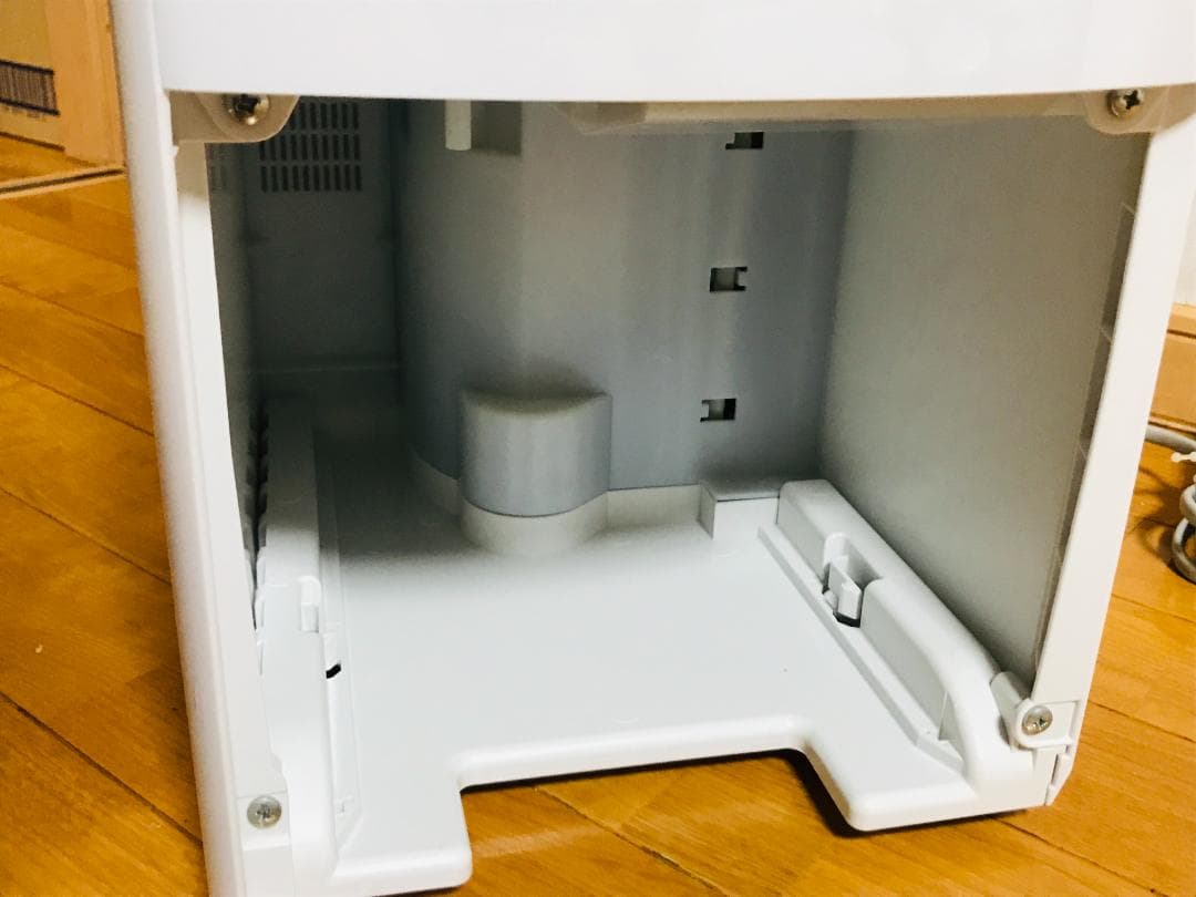 【匿名配送、送料無料】パナソニック 衣類乾燥除湿機 F-YHVX120　23年製