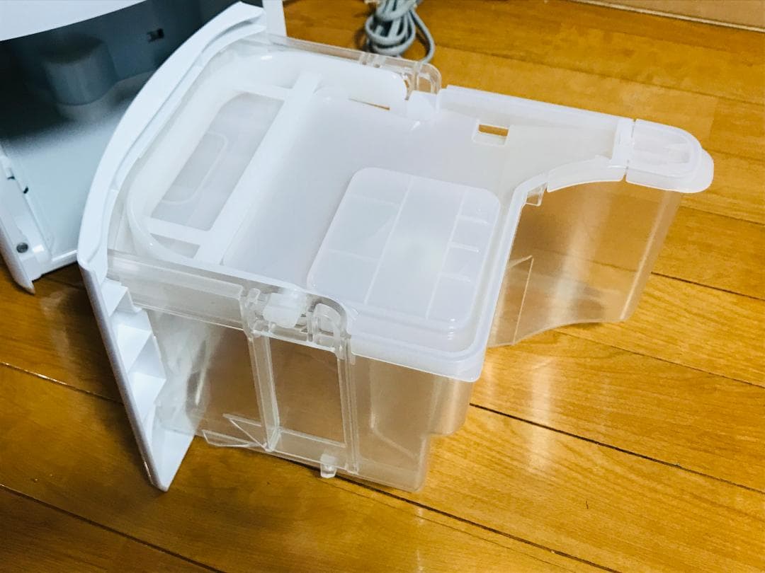 【匿名配送、送料無料】パナソニック 衣類乾燥除湿機 F-YHVX120　23年製