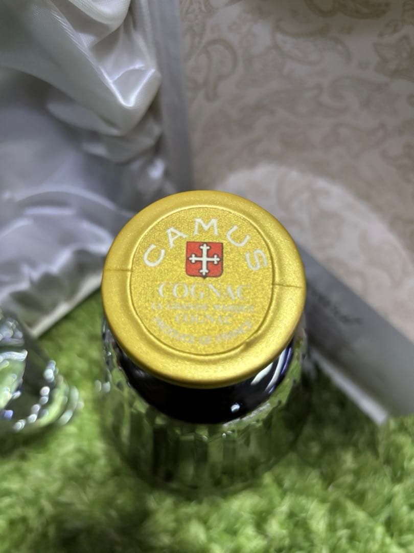 未開封 CAMUS カミュ コニャック　バカラ　クリスタルボトル ブランデー