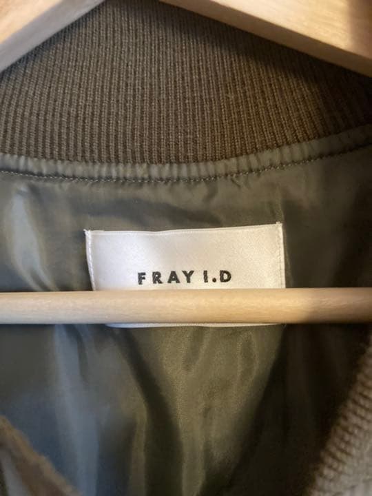 FRAY I.D（フレイ アイディー）MA1 ダウンジャケット　カーキ