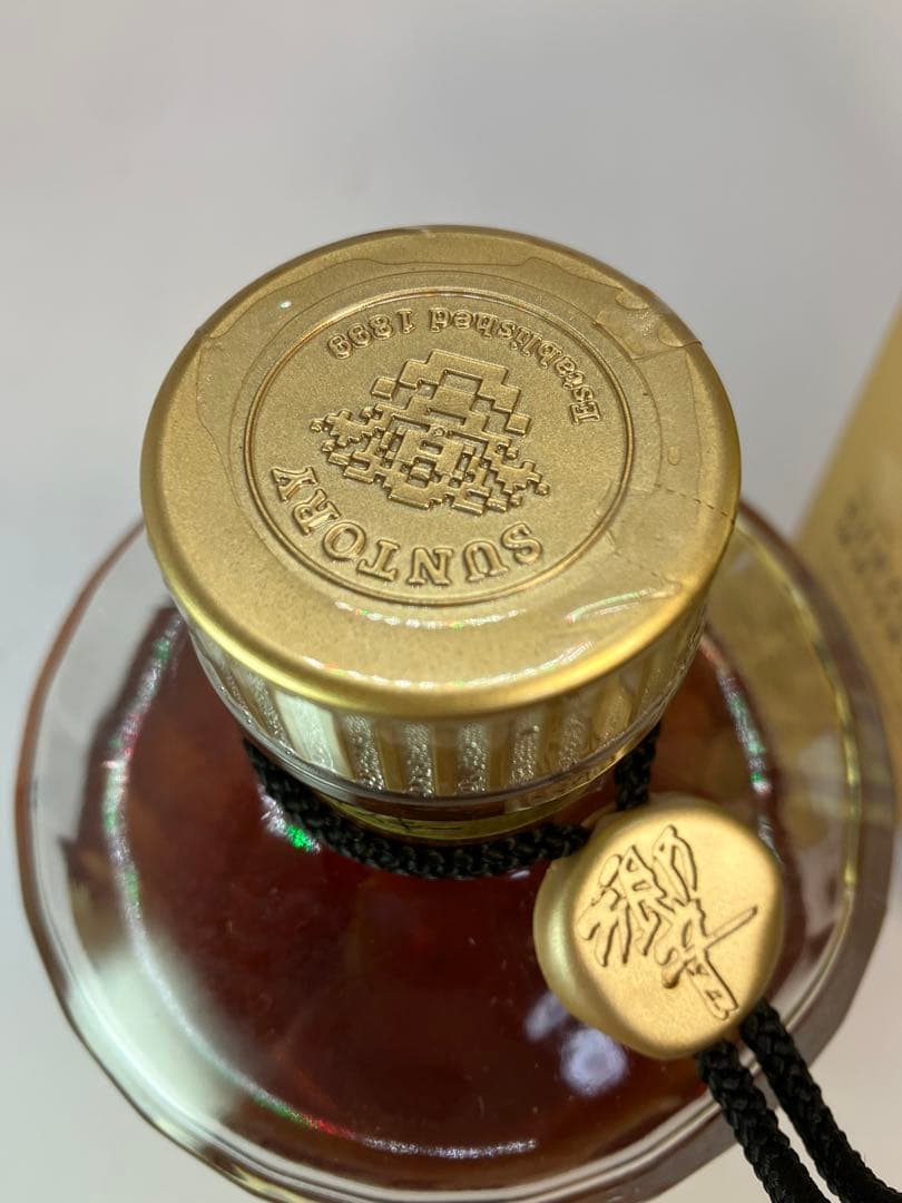 サントリーウイスキー響　裏ゴールドラベル　液面低い　箱付き　未開封