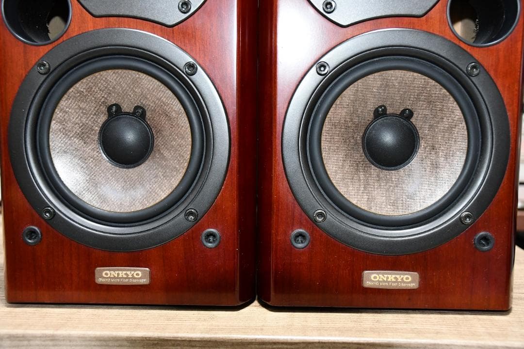 美品　ONKYO　D-102EXG　オンキョースピーカーペア
