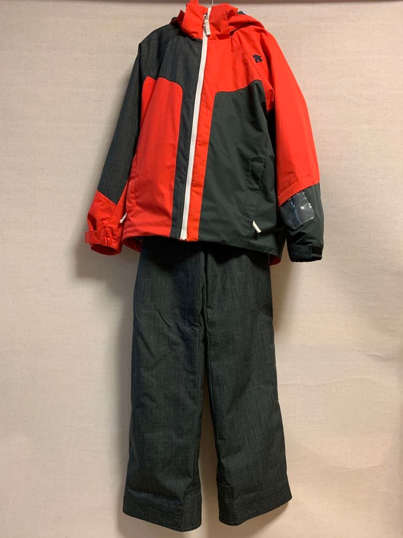 【手洗い可！手袋つき】デサント スキーウェア