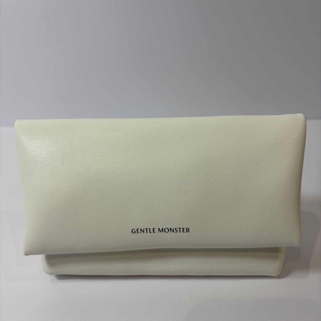 【美品】GENTLE MONDTER LILIT ウェリントン型サングラス 黒縁