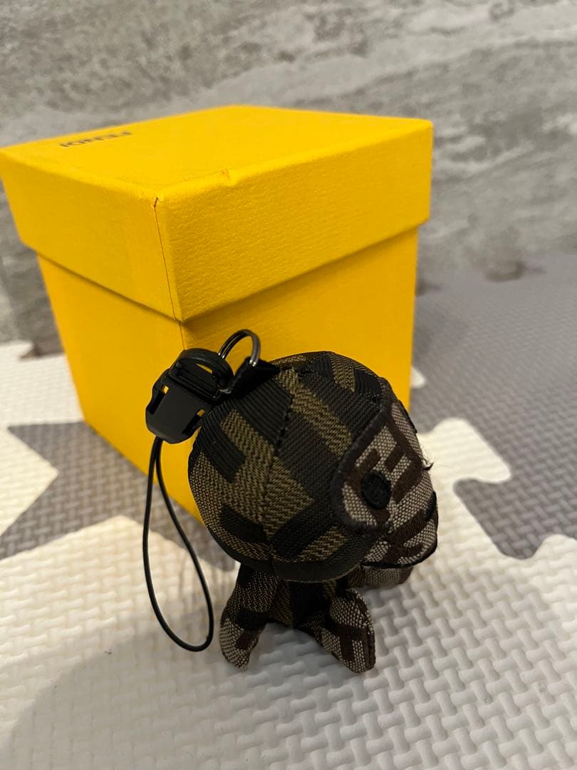 【未使用品】フェンディ　アベイシングエイプ　マイロ　コラボ　限定　ストラップ