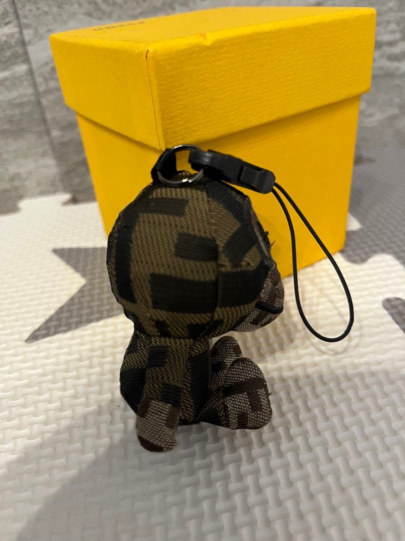 【未使用品】フェンディ　アベイシングエイプ　マイロ　コラボ　限定　ストラップ