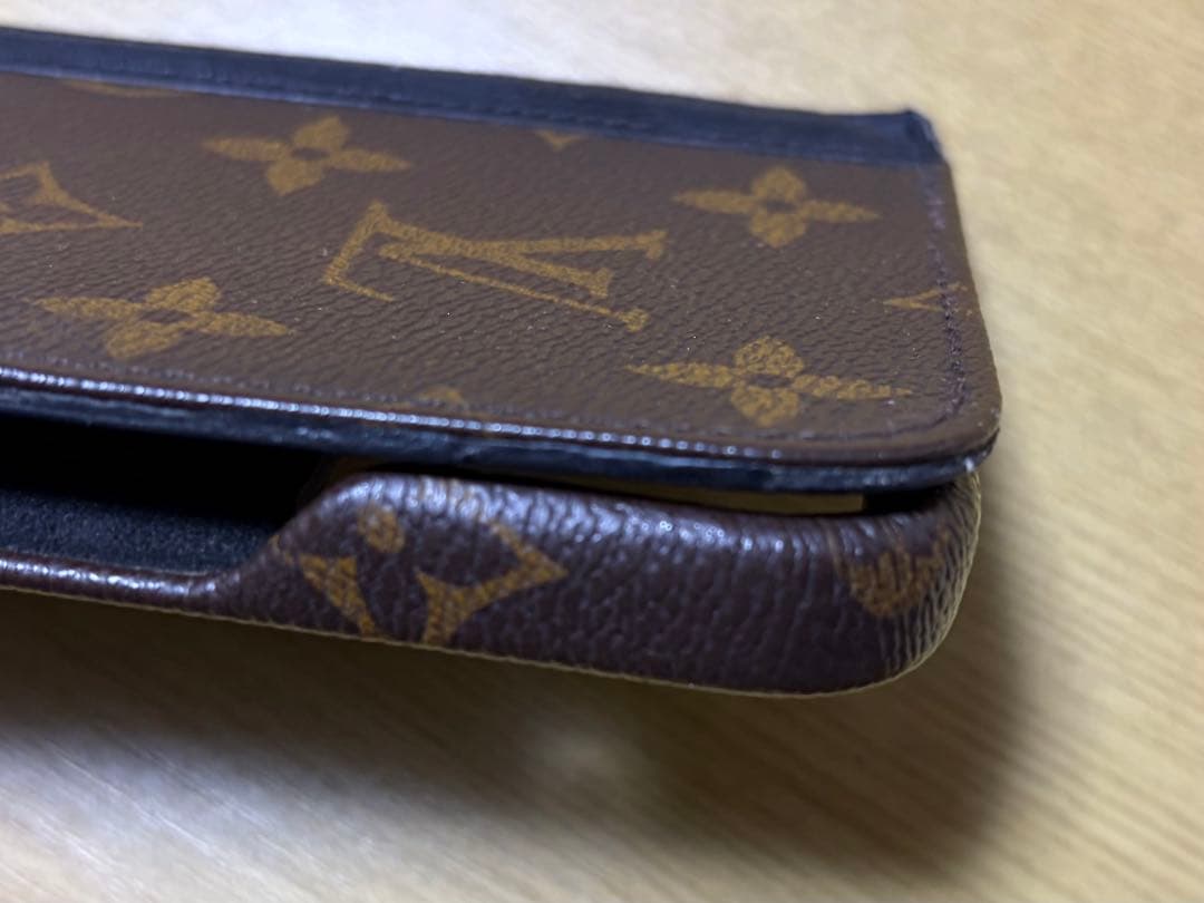LOUIS VUITTON iPhone 15 PRO フォリオ ケース 手帳