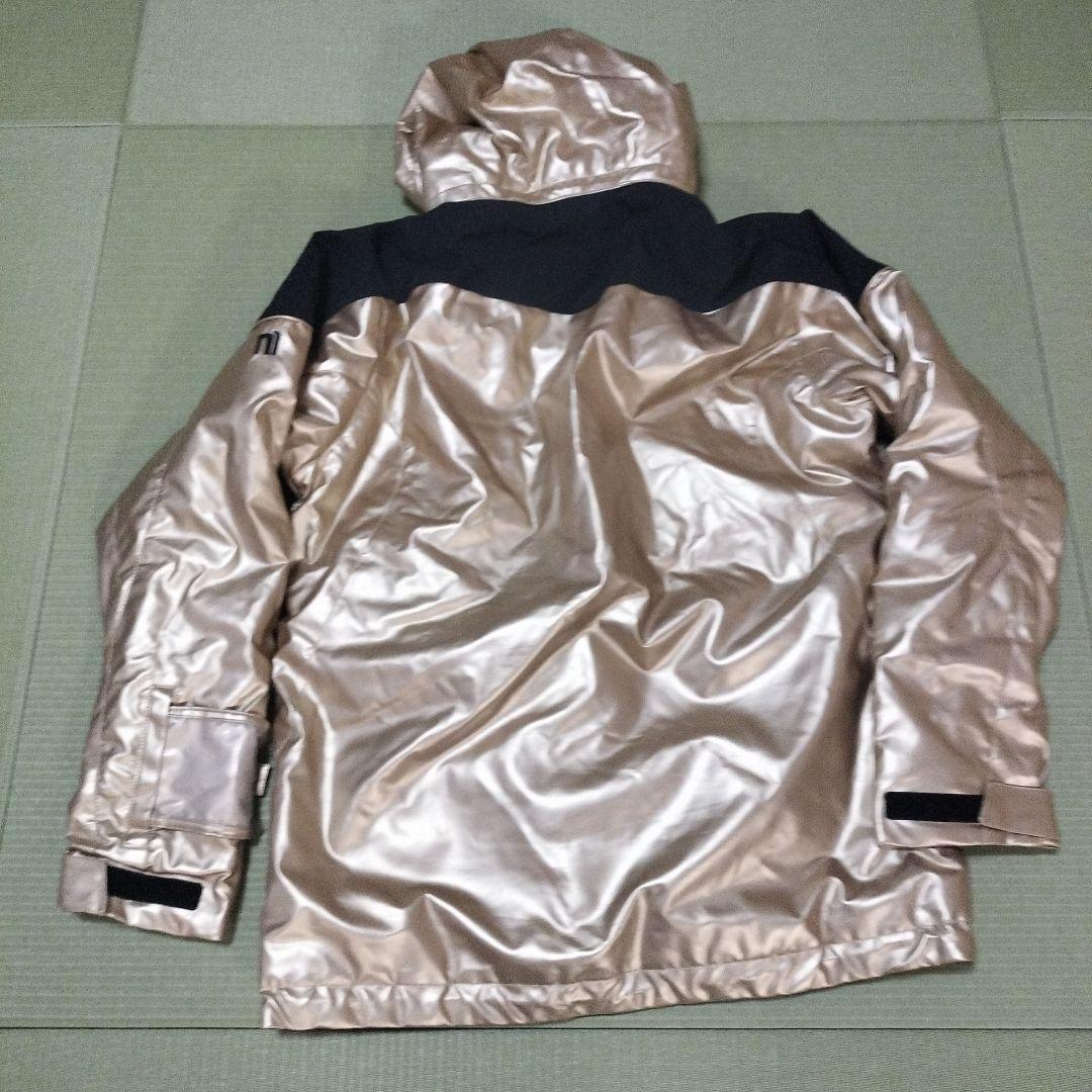 ゴールド フード付き スキーウェア