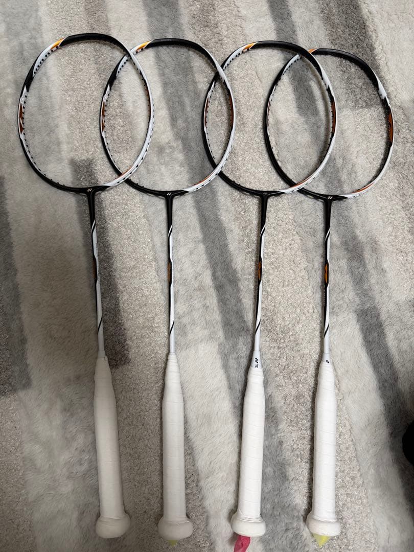 デュオラZストライクバドミントンラケット