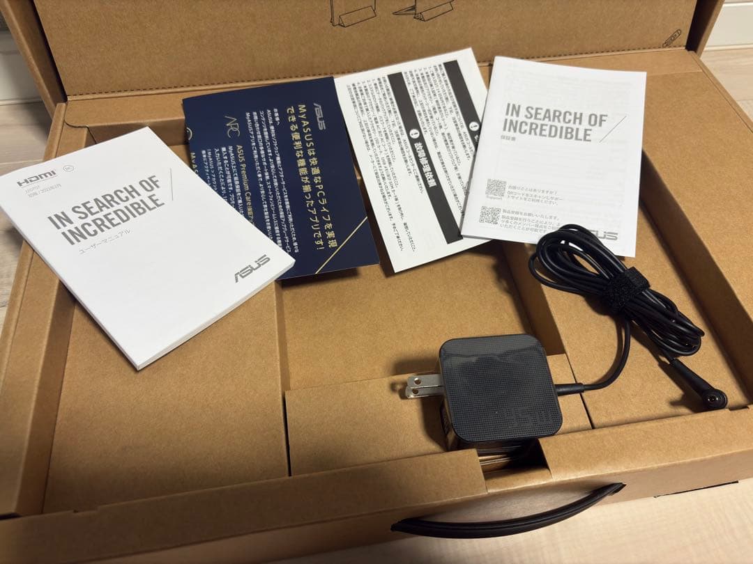 【ほぼ新品未使用】M1605YA-R5165BW ASUS Vivobook16