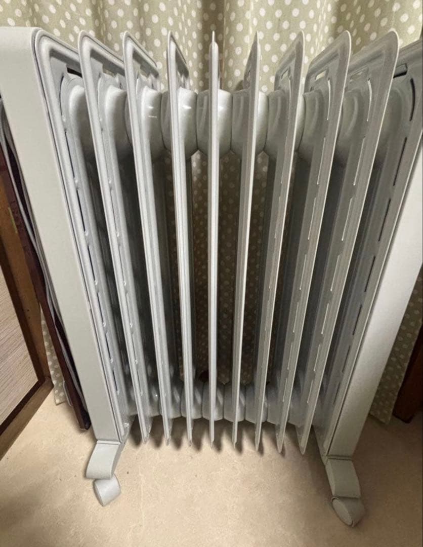 デロンギ　オイルヒーター　RHJ21F1015-BR