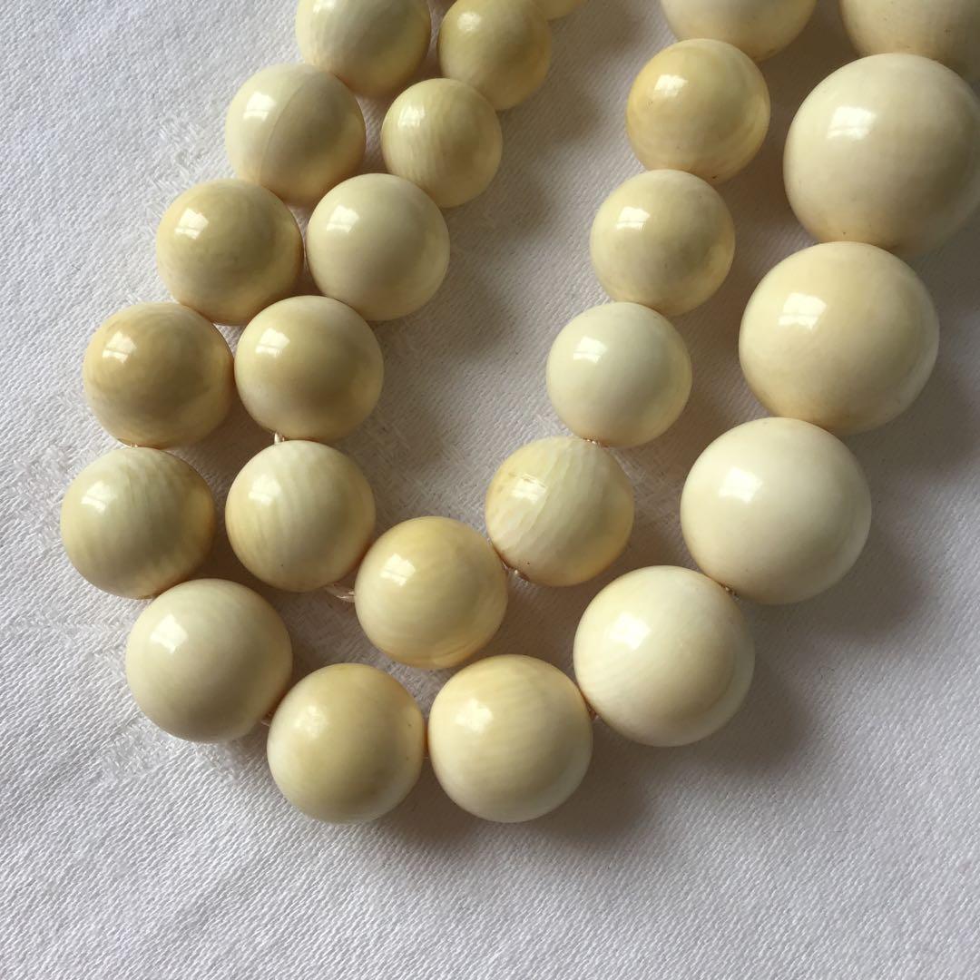 アンティーク　天然素材ネックレス　ロングネックレス　四