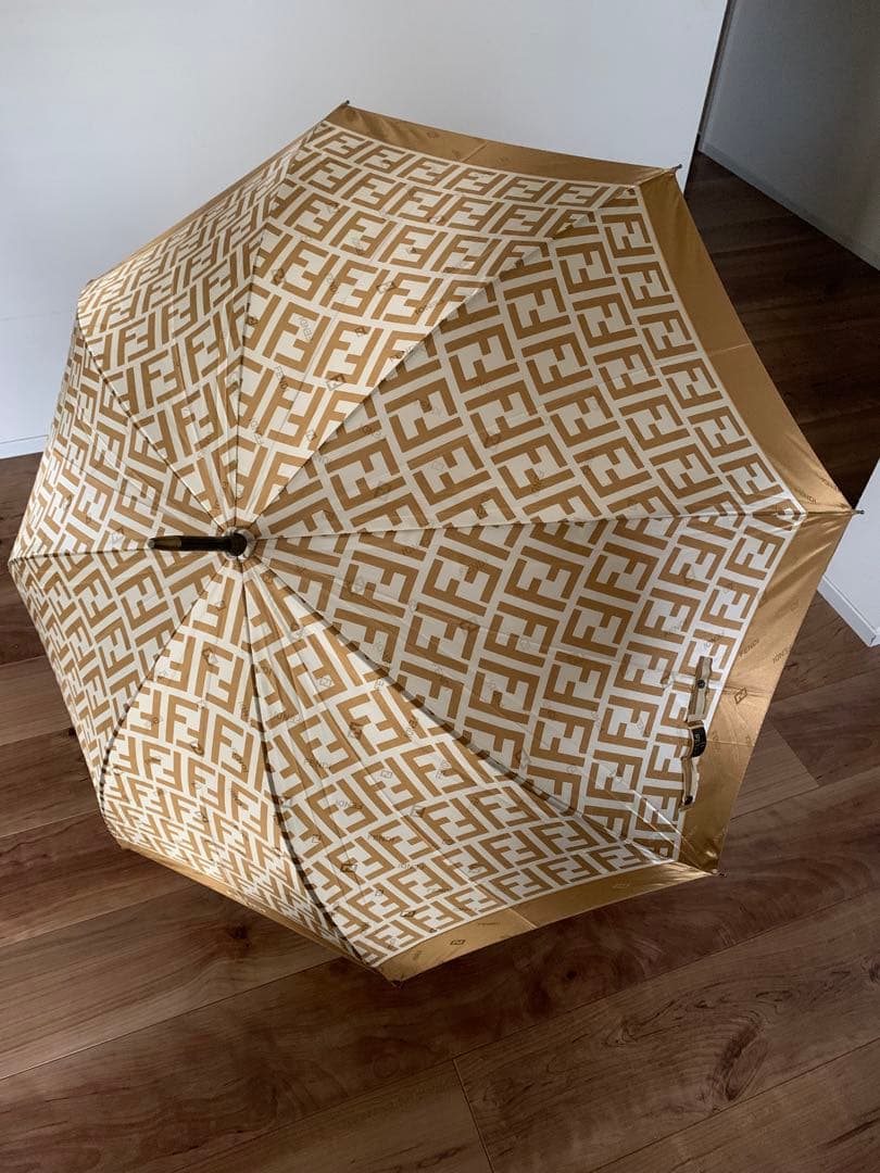 FENDI 長傘　フェンディ　傘　ベージュ