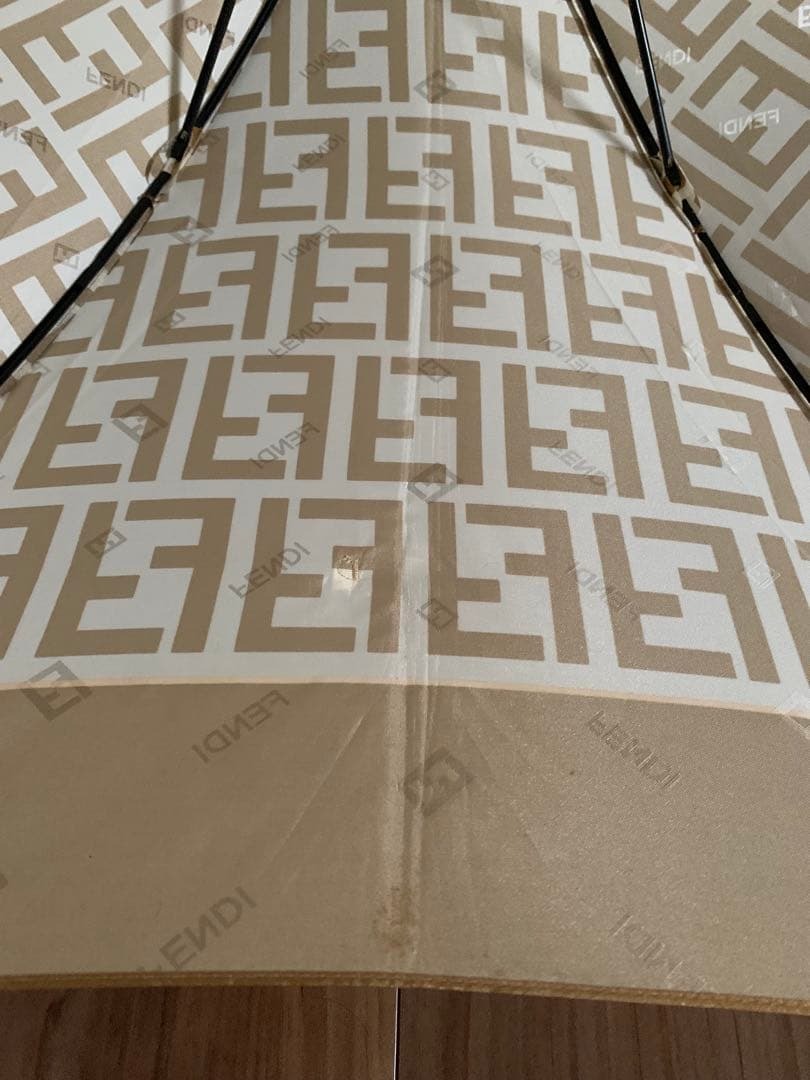 FENDI 長傘　フェンディ　傘　ベージュ