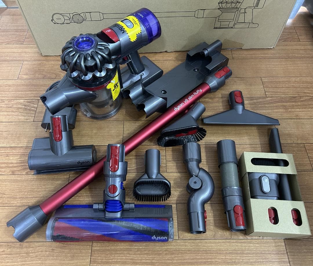 【美品 使用少】dyson V8 slim fluffy 【未使用】アクセサリ