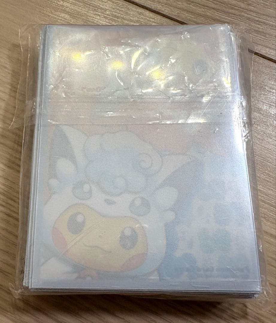 デッキシールド アローラロコン＆ロコンポンチョのピカチュウ 新品未開封