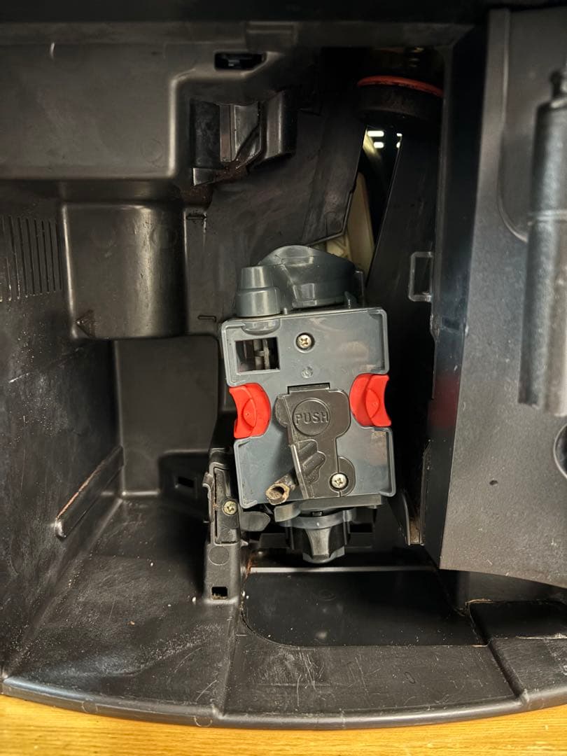 デロンギ　全自動コーヒーマシン ESAM1000SJ