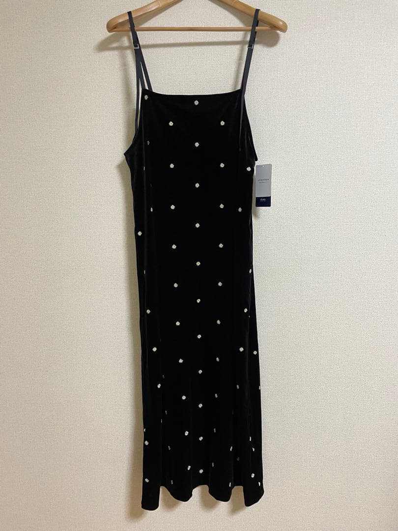 新品　B.C STOCK ベロアフラワー刺繍ワンピース