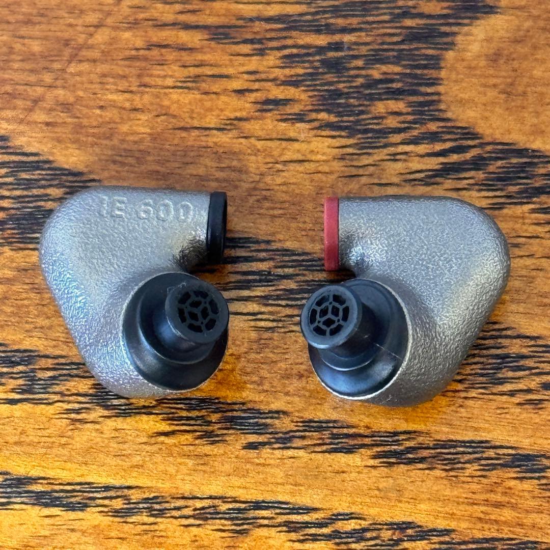イヤホン Sennheiser IE 600