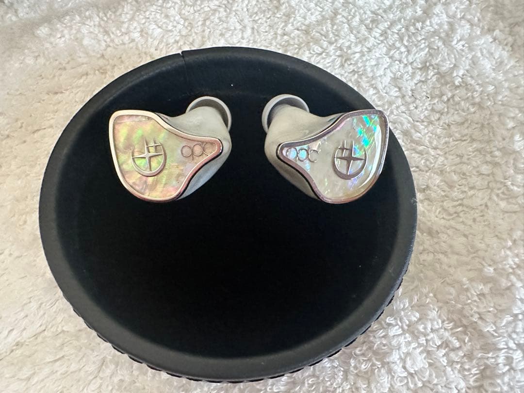 【美品】qdc Empress イヤホン ユ二バ一サルモデル