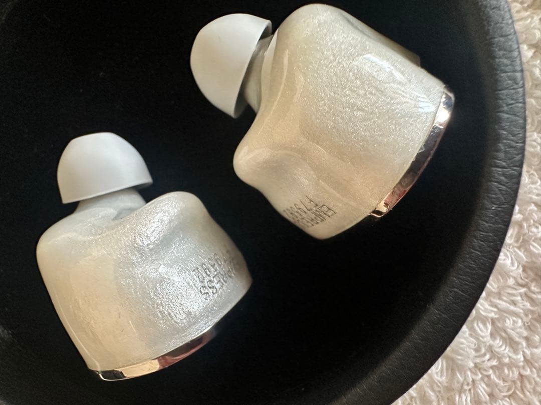 【美品】qdc Empress イヤホン ユ二バ一サルモデル