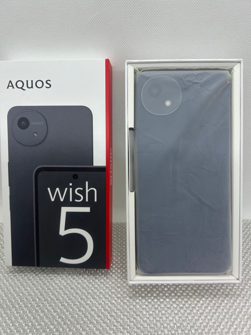 AQUOS wish 5 黒（スミ）