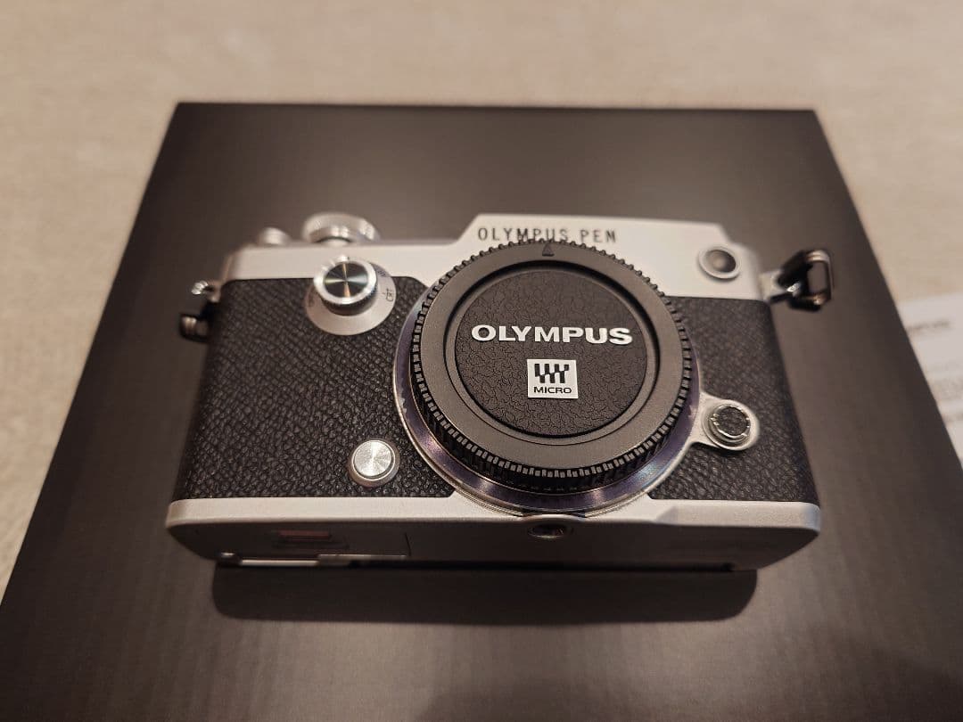 g*y様 OLYMPUS PEN-F 本体、レンズセット