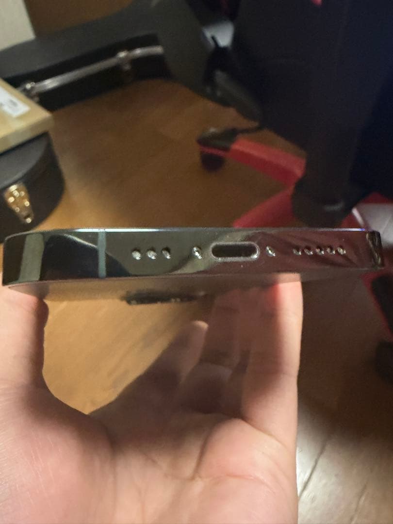 iPhone13Pro アルパイングリーン 256GB adidasケース付き