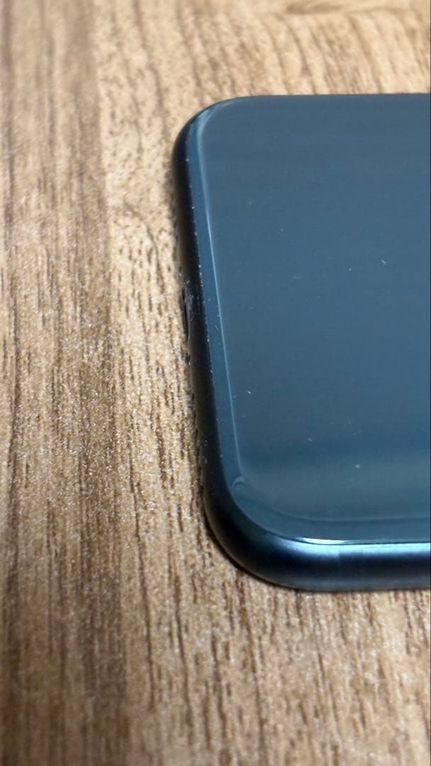 【美品】iPhone SE 128GB ブラック SIMフリー