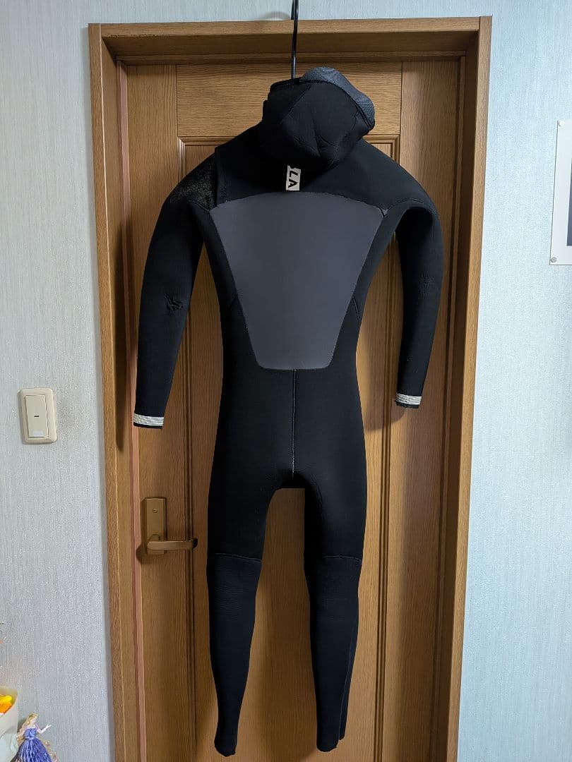 ヴィスラ フード付き フルウェットスーツ5/3mm МSサイズ