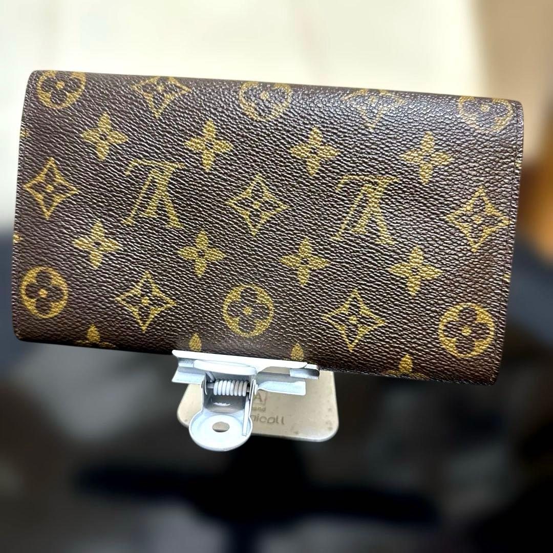 ⑥☆外観美品/優良品☆カード2枚タイプ♪サラ長財布