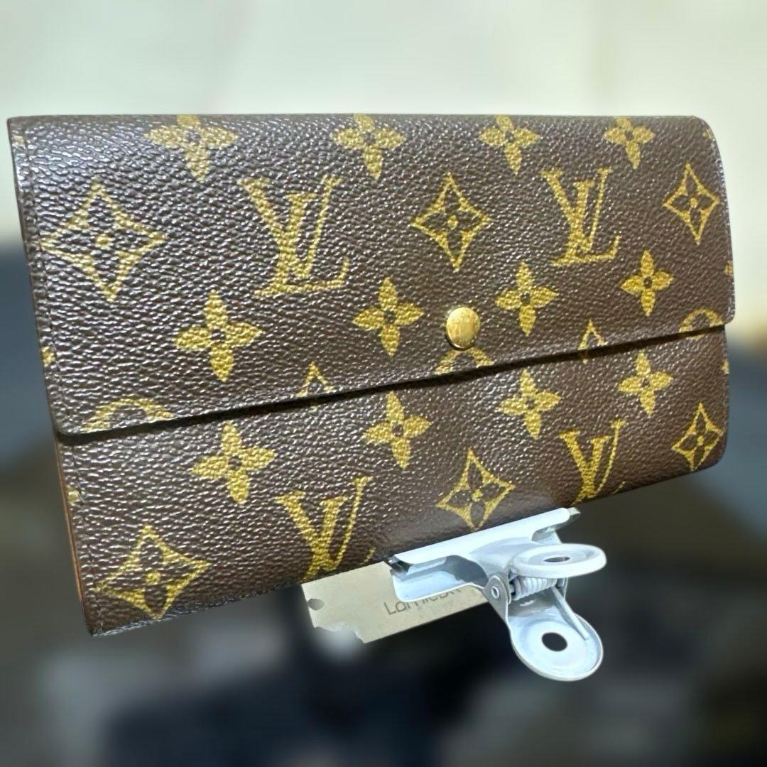 ⑥☆外観美品/優良品☆カード2枚タイプ♪サラ長財布