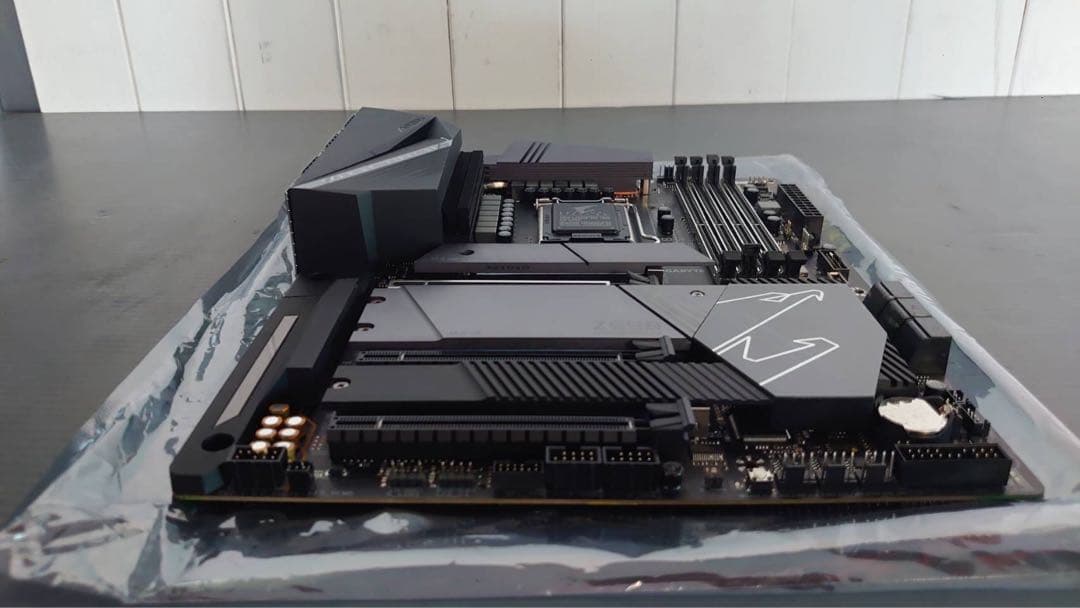 GIGABYTE マザーボード Z590 AORUS PRO AX(動作未確認)