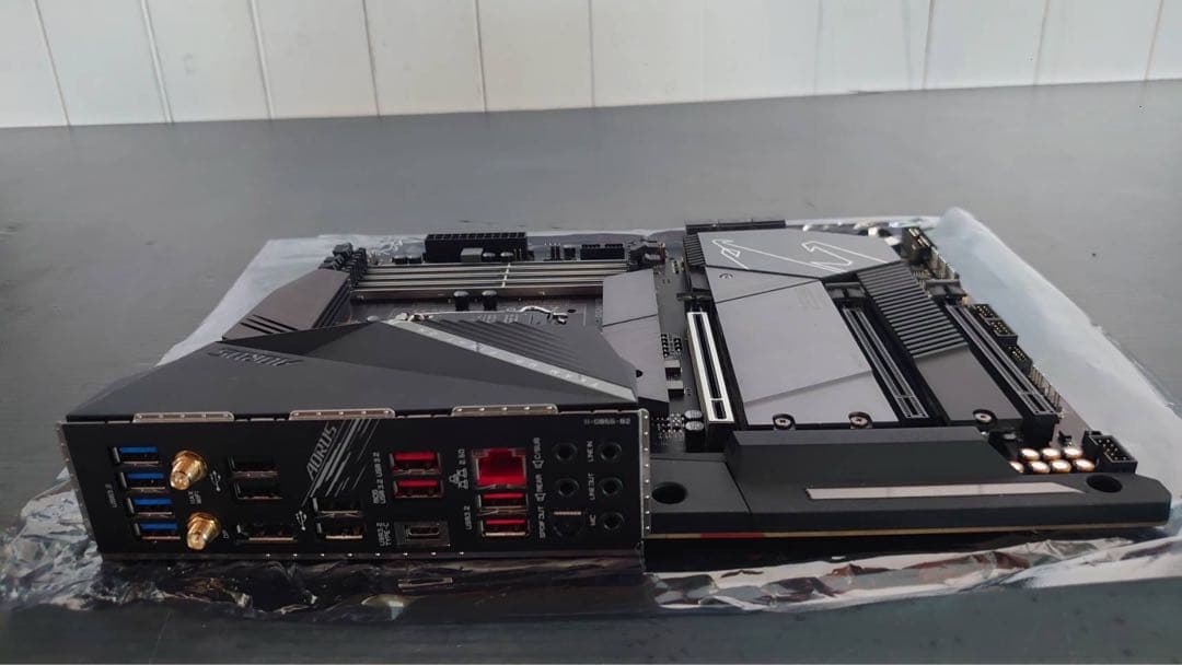 GIGABYTE マザーボード Z590 AORUS PRO AX(動作未確認)