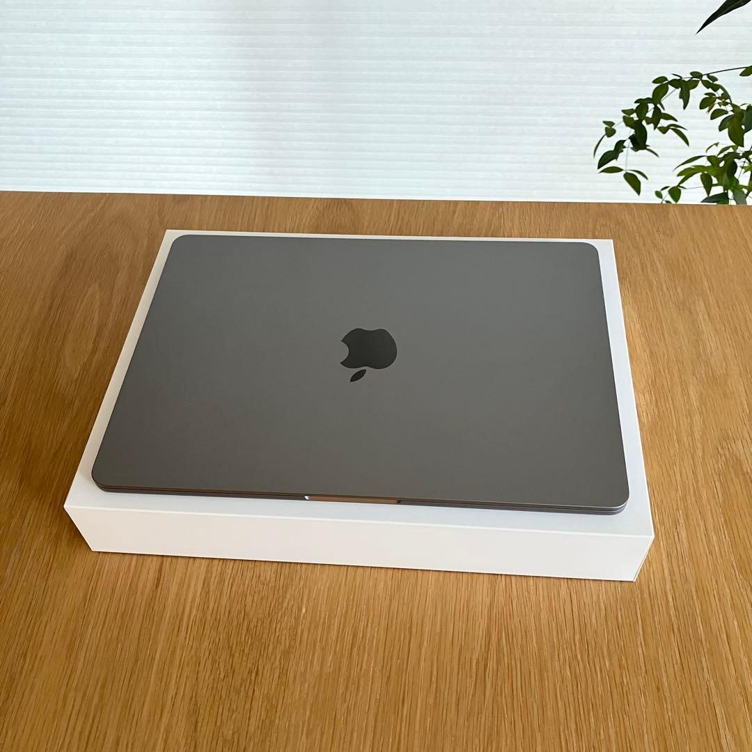 【極美品】MacBook Air M2 24GB メモリ スペースグレイ