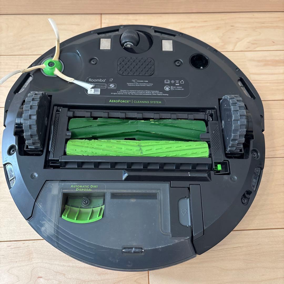 iRobot ルンバi7+（Roomba i7+）本体　クリーンベース　初期化済