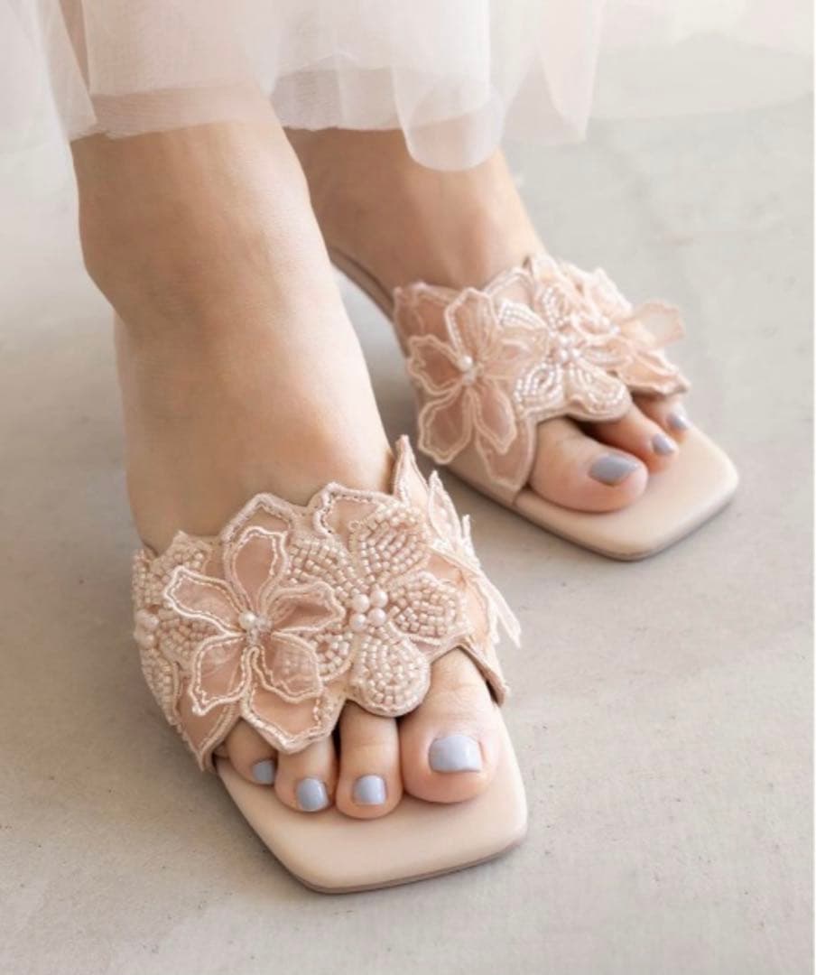 【新品未使用】RANDA フラワー×ビーズ ミュールサンダル M ピンクベージュ