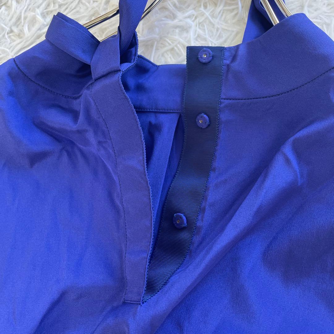 最終価格　新品　SOEJU シルクストレッチボウタイブラウス　ブルー