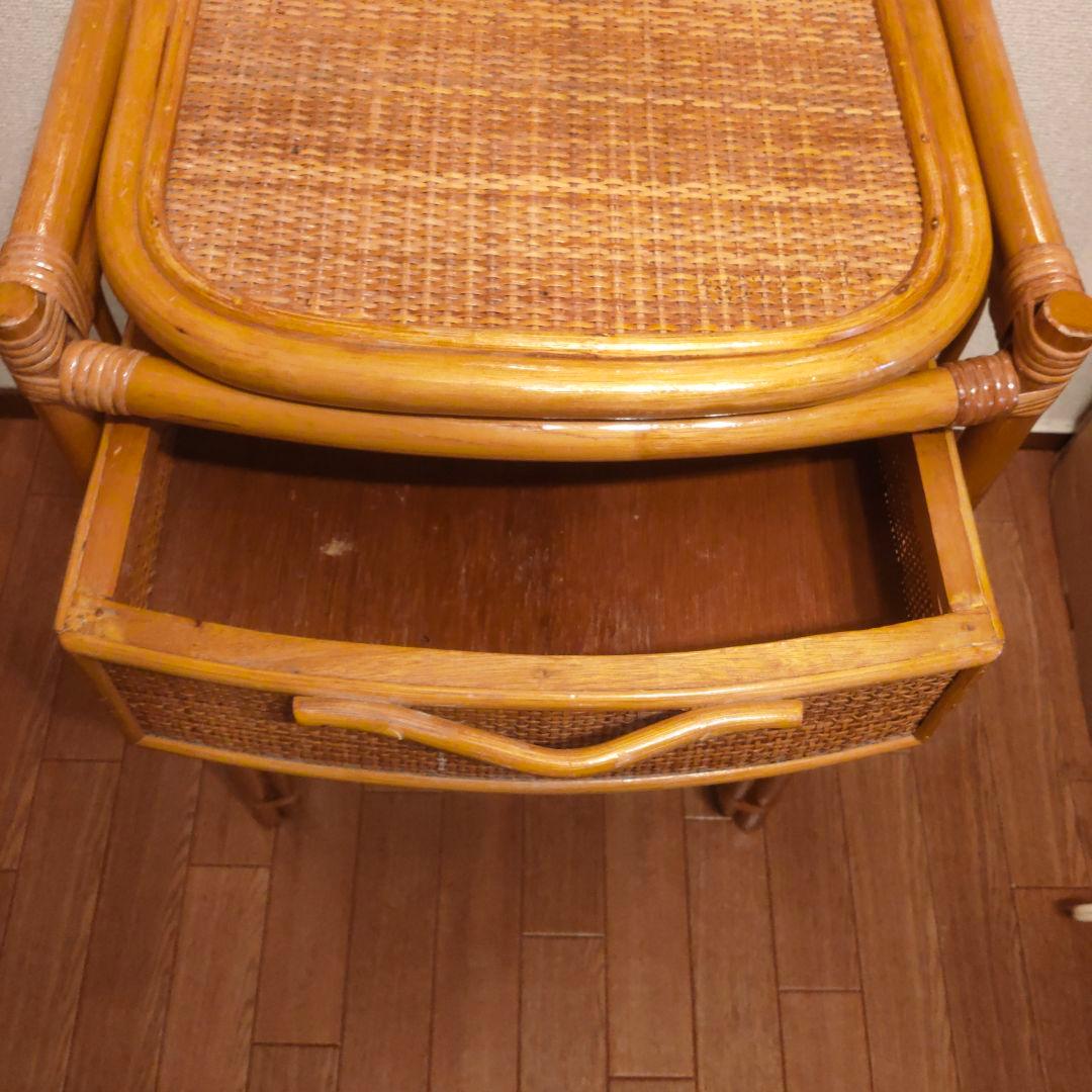 ラタンドレッサー