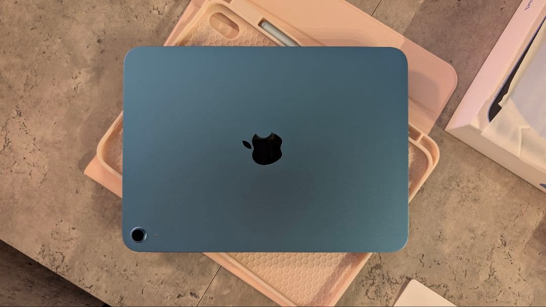 iPad 本体 ブルー (A16)