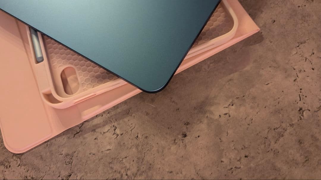 iPad 本体 ブルー (A16)