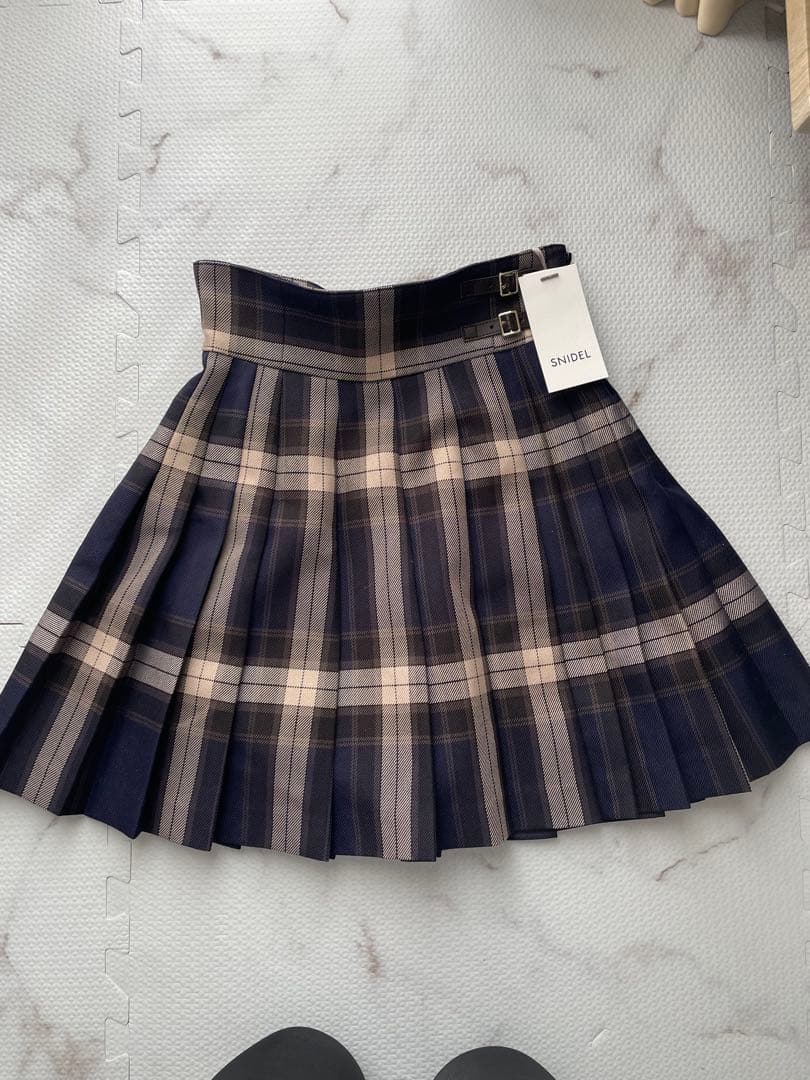 Mサイズ 即完 SNIDEL 新品タグ付 プリーツスカショーパン 25AW