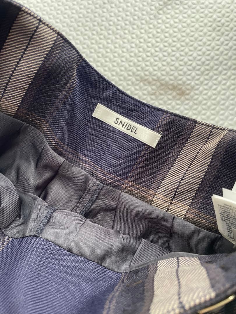 Mサイズ 即完 SNIDEL 新品タグ付 プリーツスカショーパン 25AW