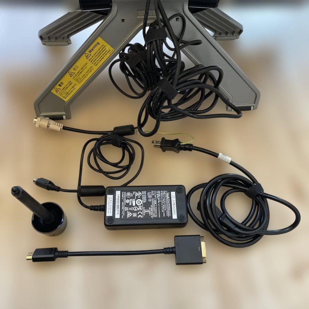 WACOM DTK-2200/K0 液タブ Cintiq22HD 21.5型