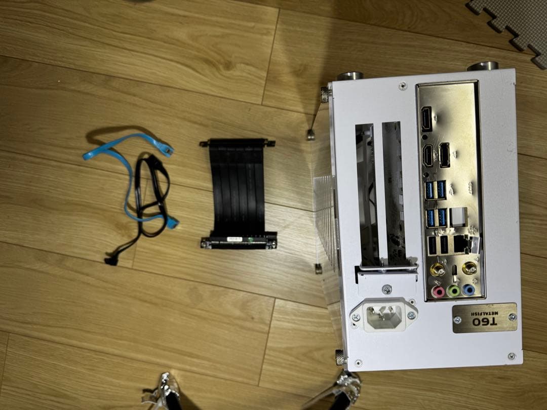 ITX PCケース　B550i マザーボードセット