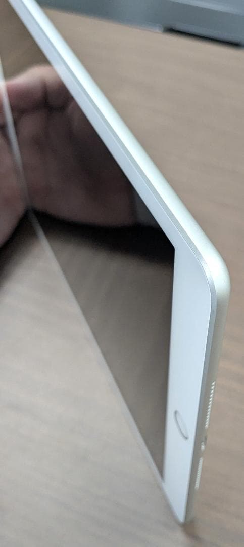 【正常動作品】iPad 第8世代 32GBシルバー WiFi MYLA2J/A