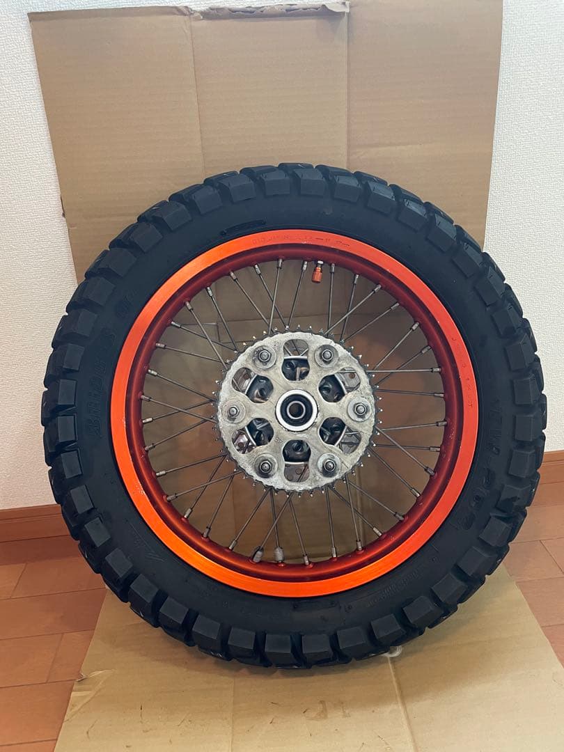 トリッカー　リアホイールセットオレンジ他にフロントホイール出品ありセット値引き可