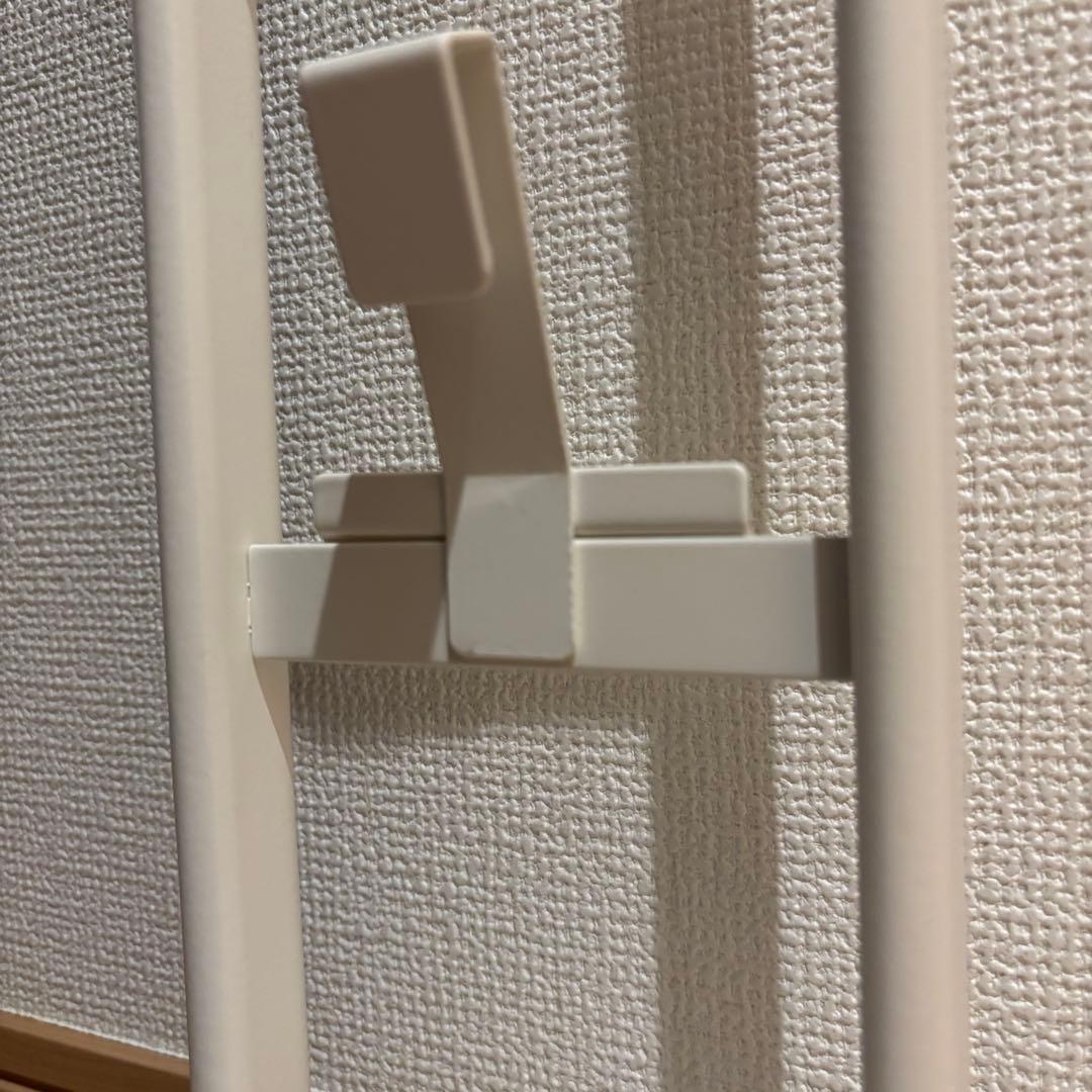 Dyson V8 Fluffy+ スタンド付