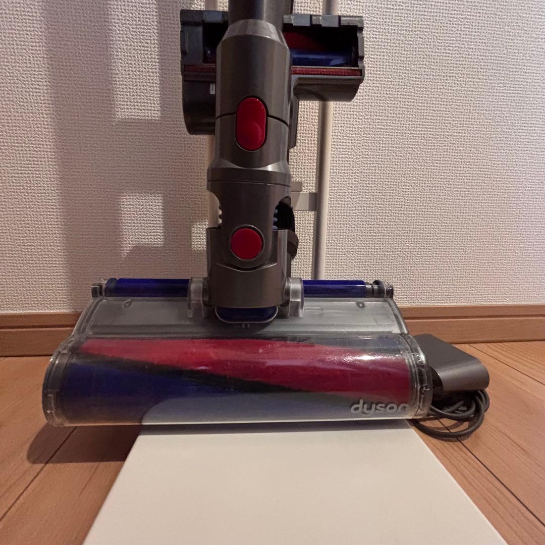 Dyson V8 Fluffy+ スタンド付