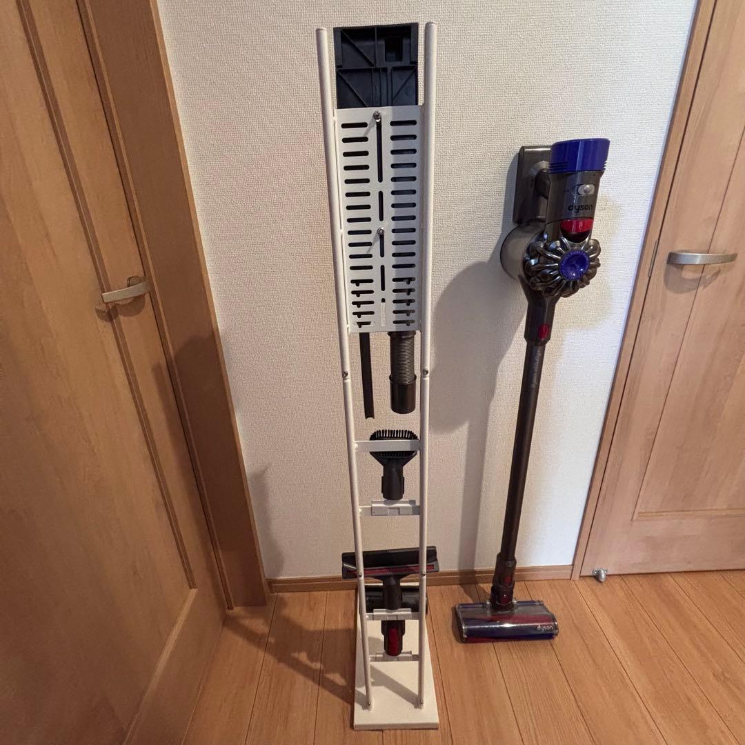 Dyson V8 Fluffy+ スタンド付
